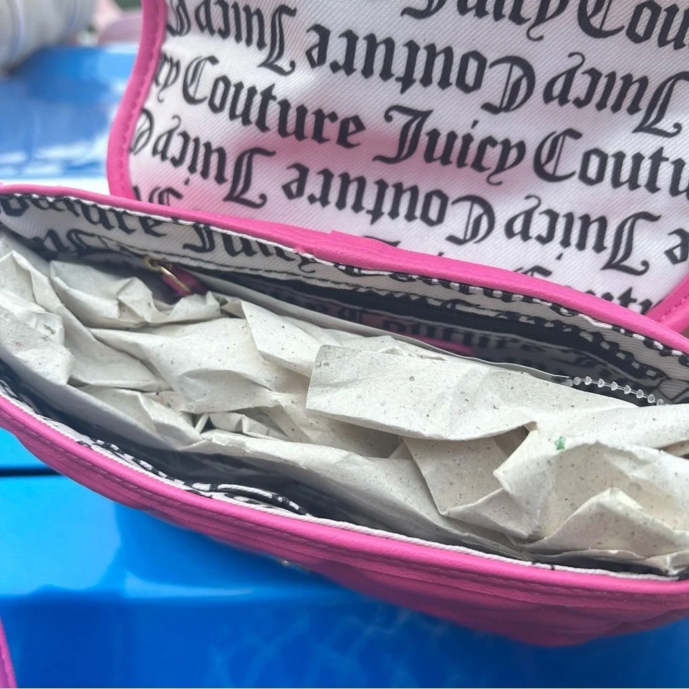 Juicy couture mini hot pink crossbody heart bag - Picture 7 of 7